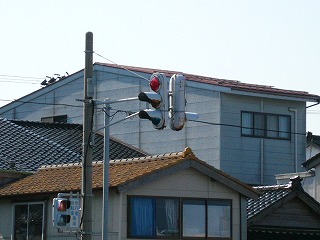 屋根の取れた信号機2