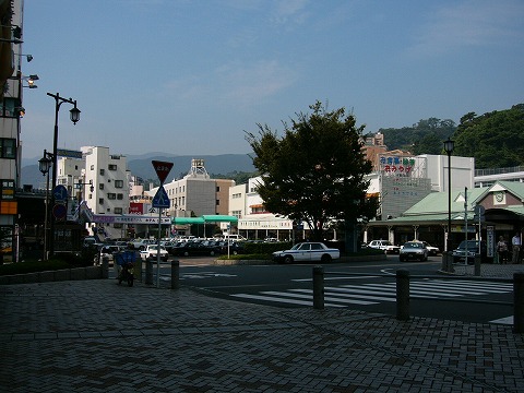 熱海駅前ロータリー