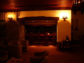 ラウンジのカウンター