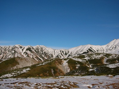 別山、真砂乗越、真砂岳の稜線