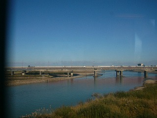 車窓から見た手取川