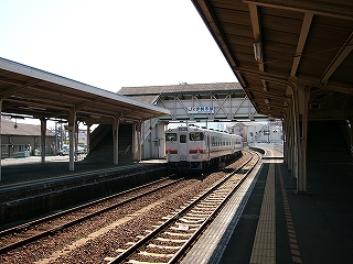 去り行く列車。