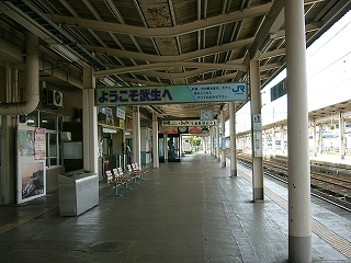改札内コンコース兼プラットホーム