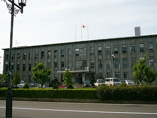越前市市役所。