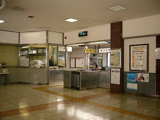 壁の枠にステンレスを用いている。